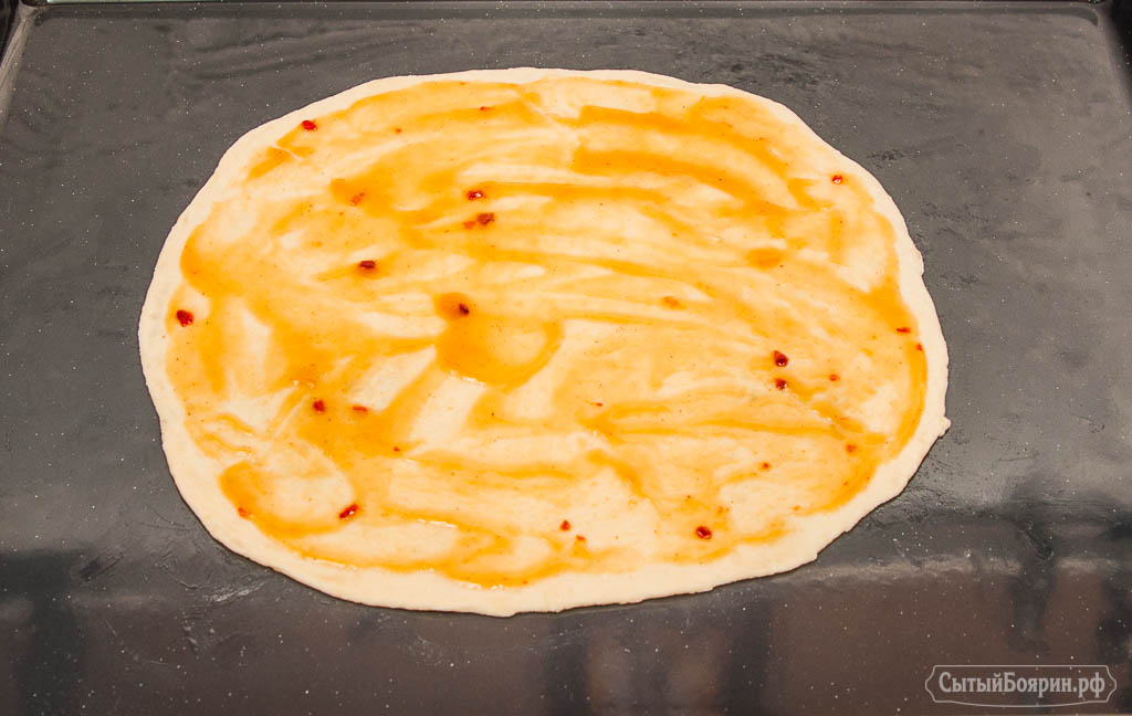 Как приготовить вкусную пиццу дома? Смотрите пошаговый рецепт с фотографиями!